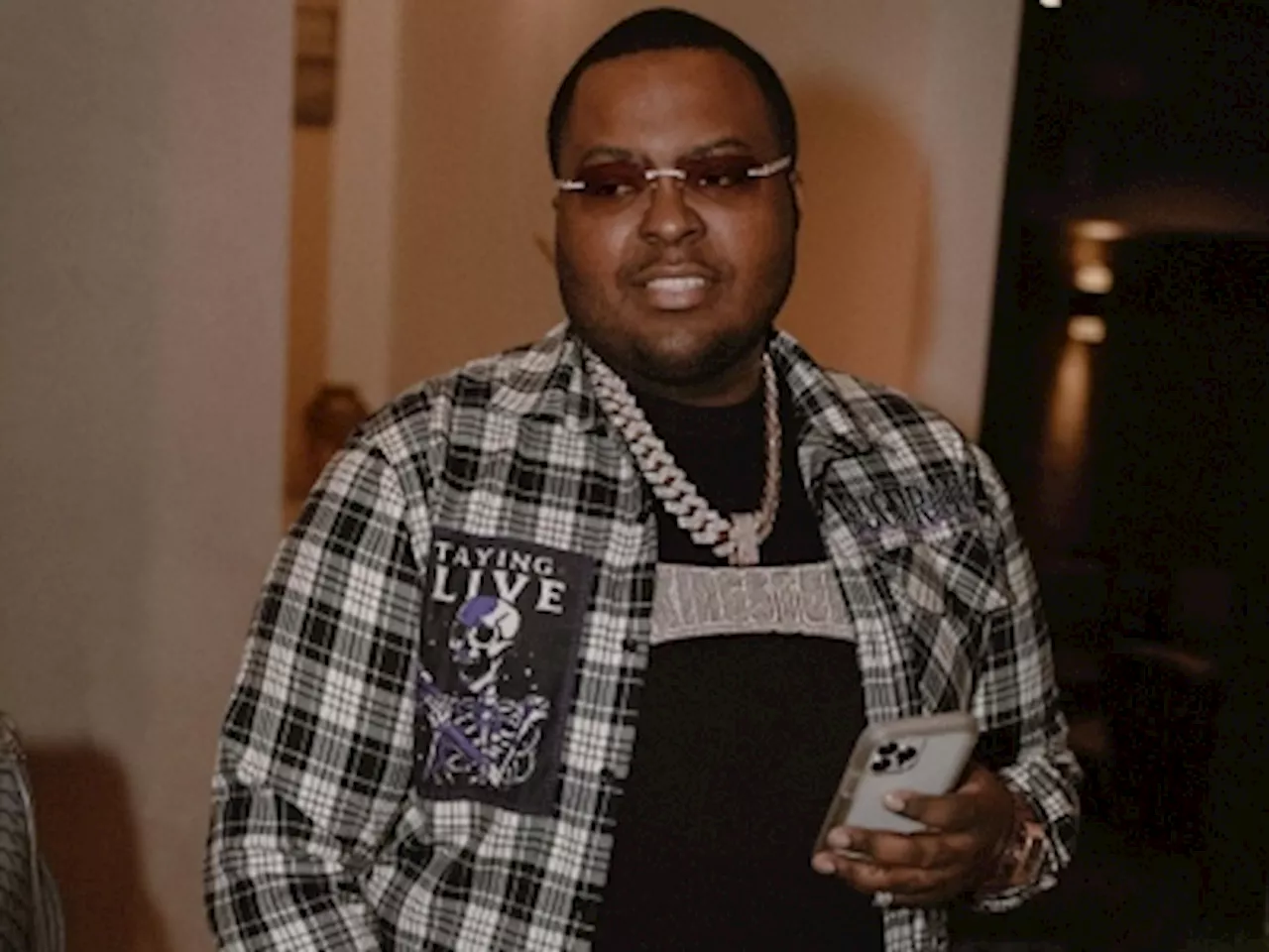 Singer Sean Kingston and mother sent to Florida jail for RM4.6m fraud