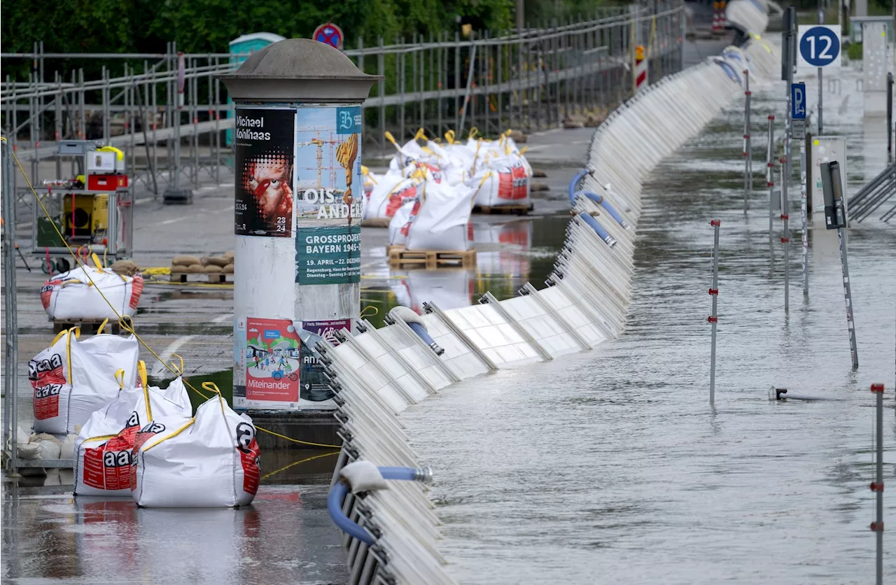 Hochwasserlage in Bayern bleibt teils angespannt: Ddrei Tote