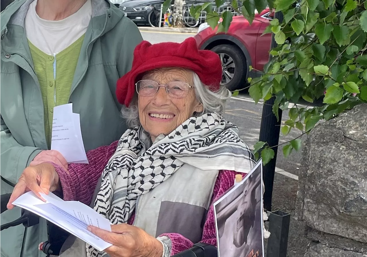'The reaction has been incredible' - Oldest and youngest local election candidates