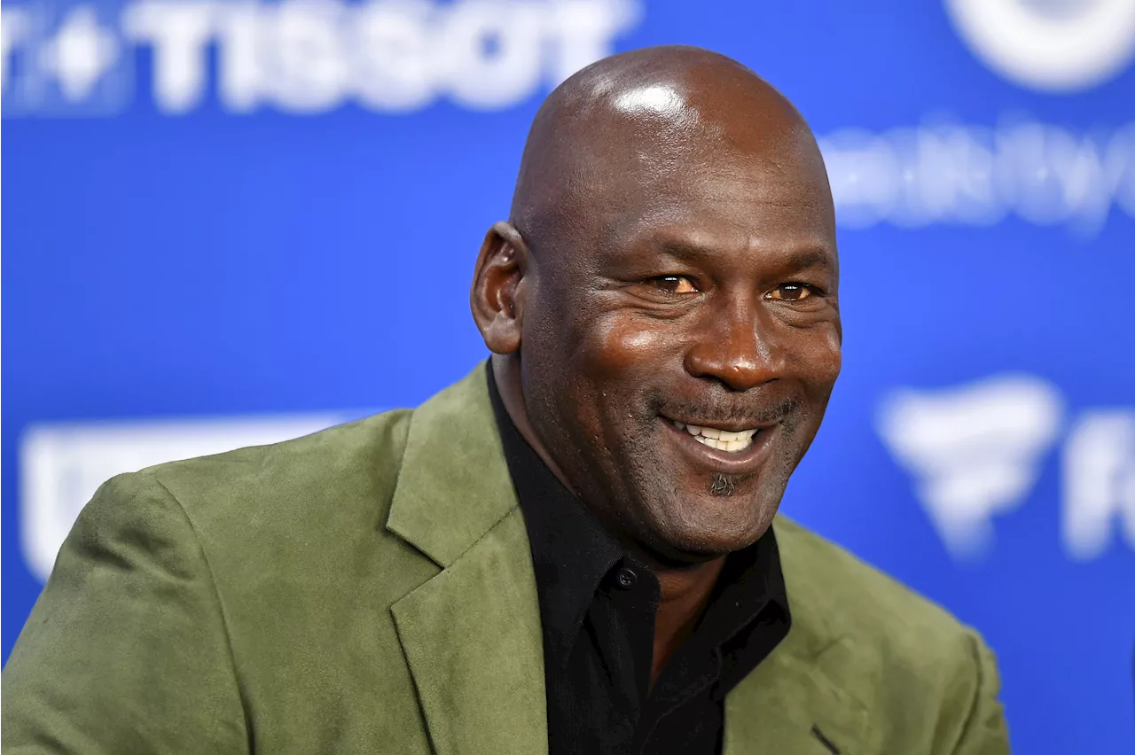 Signed Michael Jordan Card Sells For Absurd Amount of Money