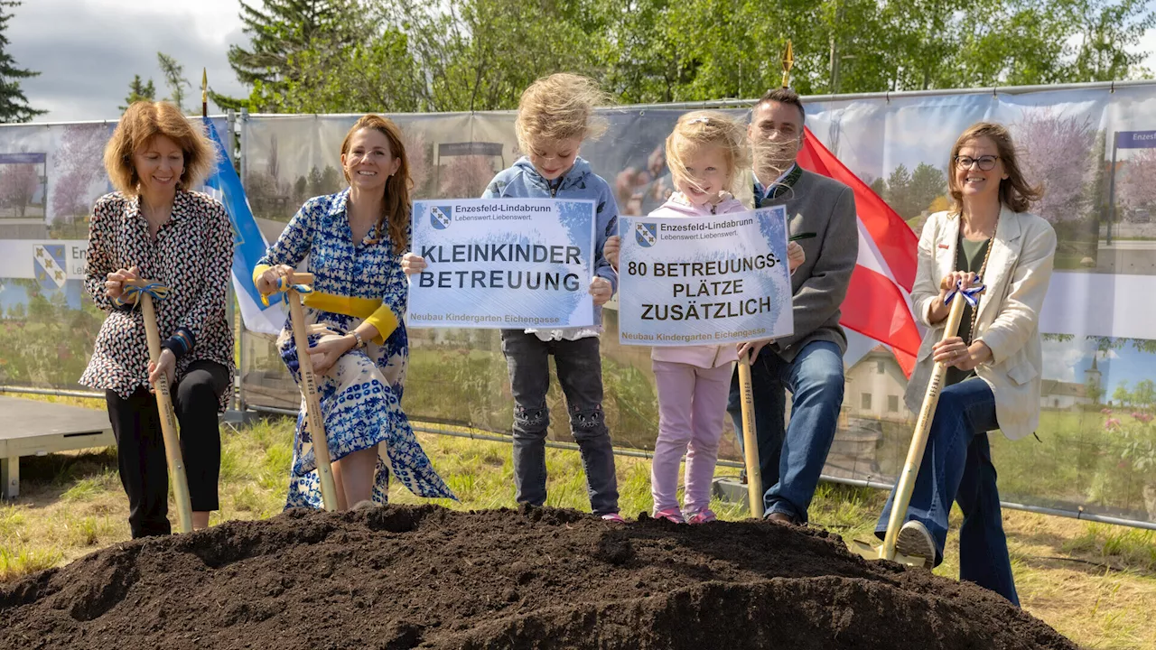 Enzesfeld: Spatenstich für Kindergarten Eichengasse ist erfolgt