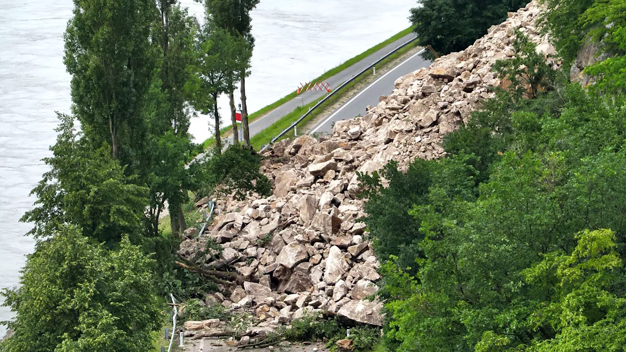 Nach Felssturz: Geologen suchen per Drohne nach Rissen in Gestein