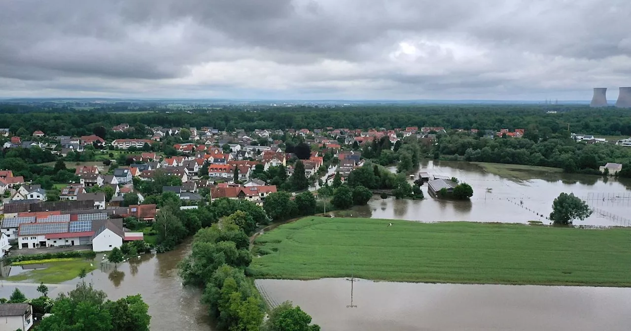 Suche nach Feuerwehrmann geht weiter