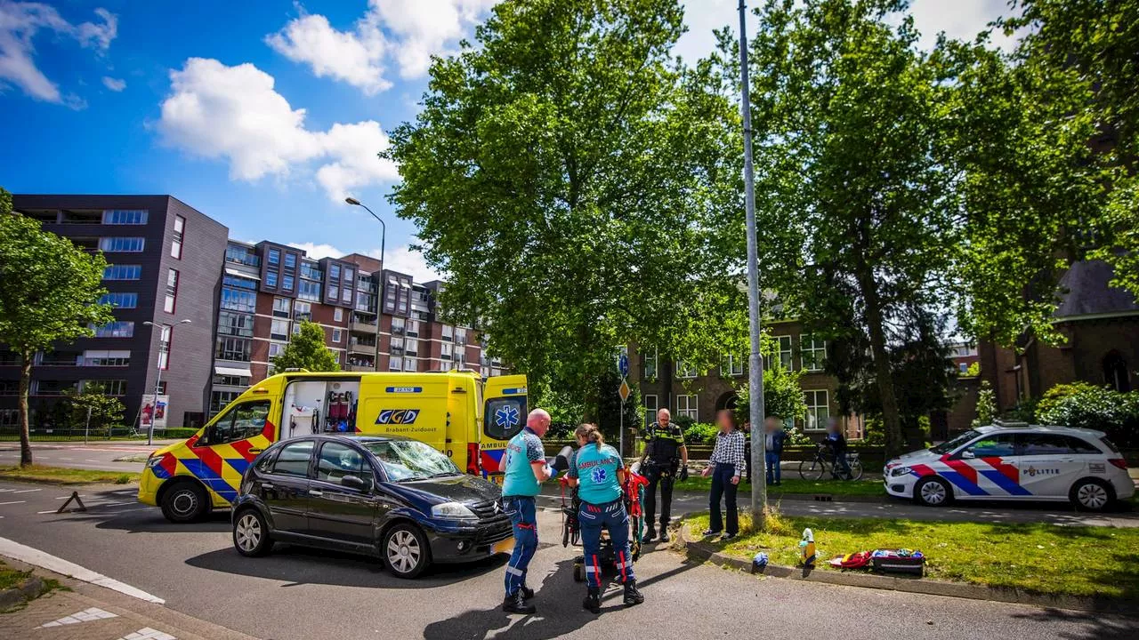 112-nieuws: truck zakt weg in sinkhole • fietser geschept door auto