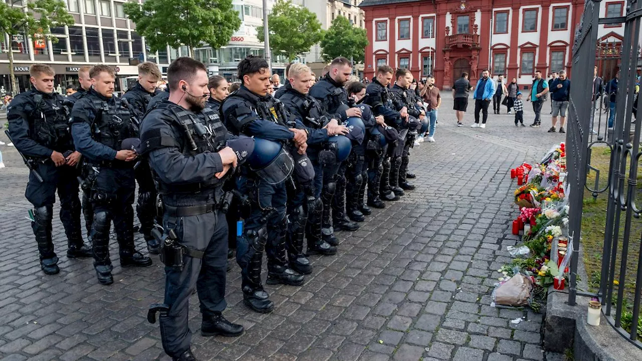 Kollegen trauern um Rouven L. (29) - Polizist stirbt nach Messerattacke in Mannheim