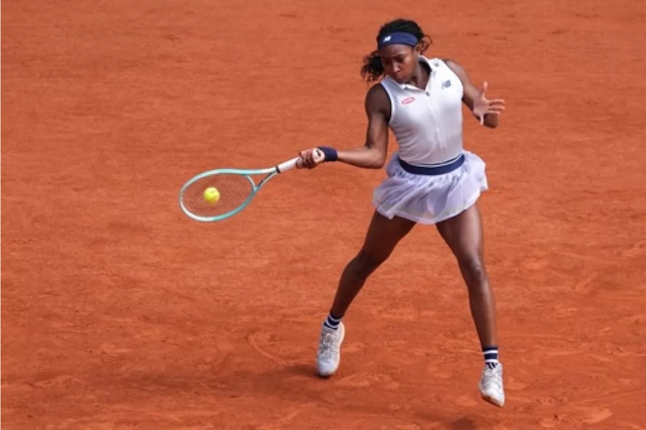 Coco Gauff cède une manche face à Ons Jabeur avant de rejoindre les demi-finales