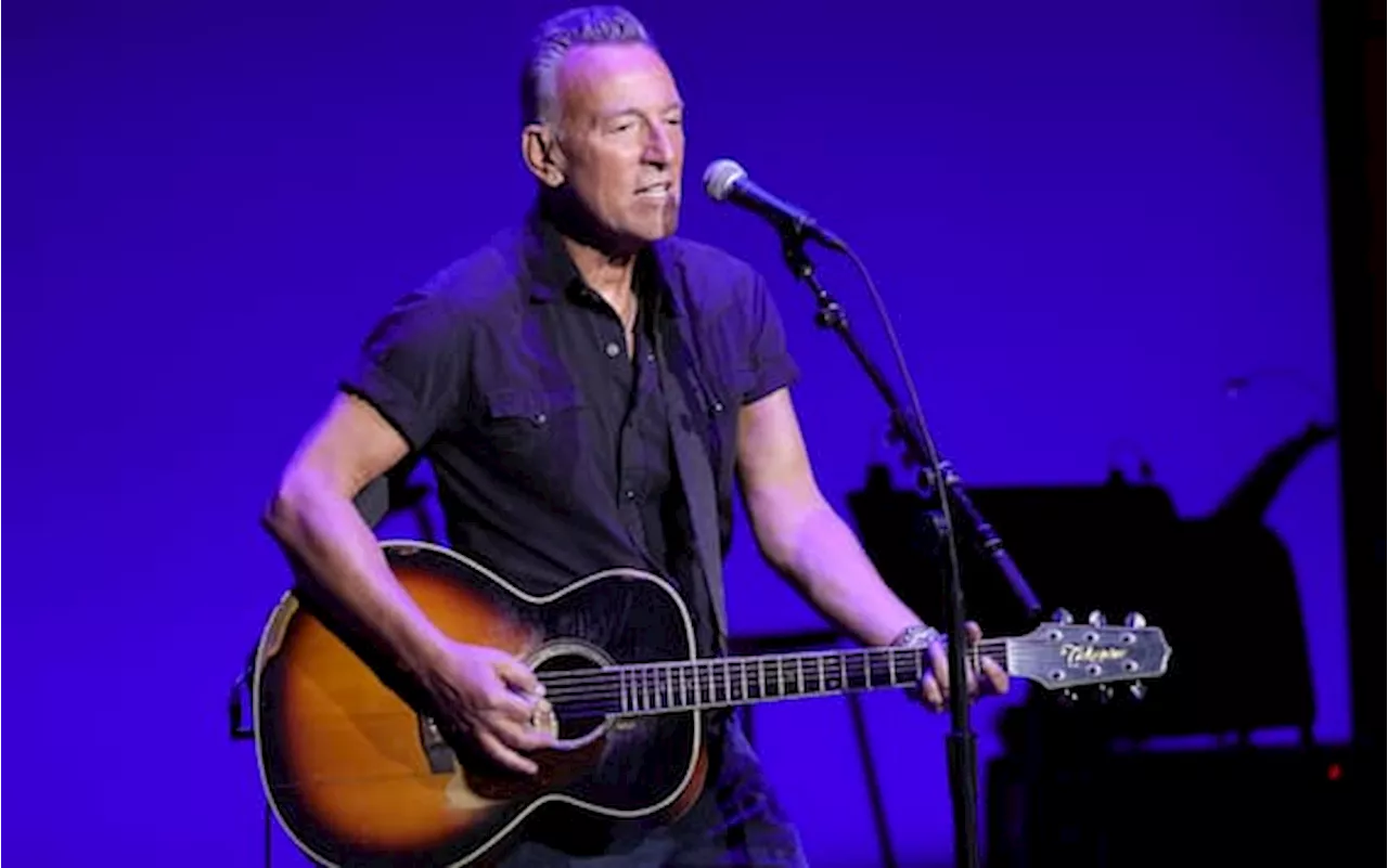 Bruce Springsteen, annunciati i primi recuperi dei concerti: si va al 2025