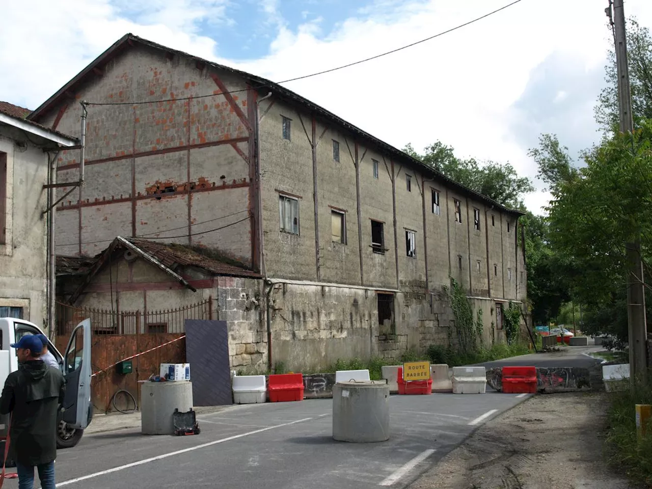 Route coupée à Villenave-d’Ornon : la « déconstruction » de l’ex-tannerie engagée mercredi