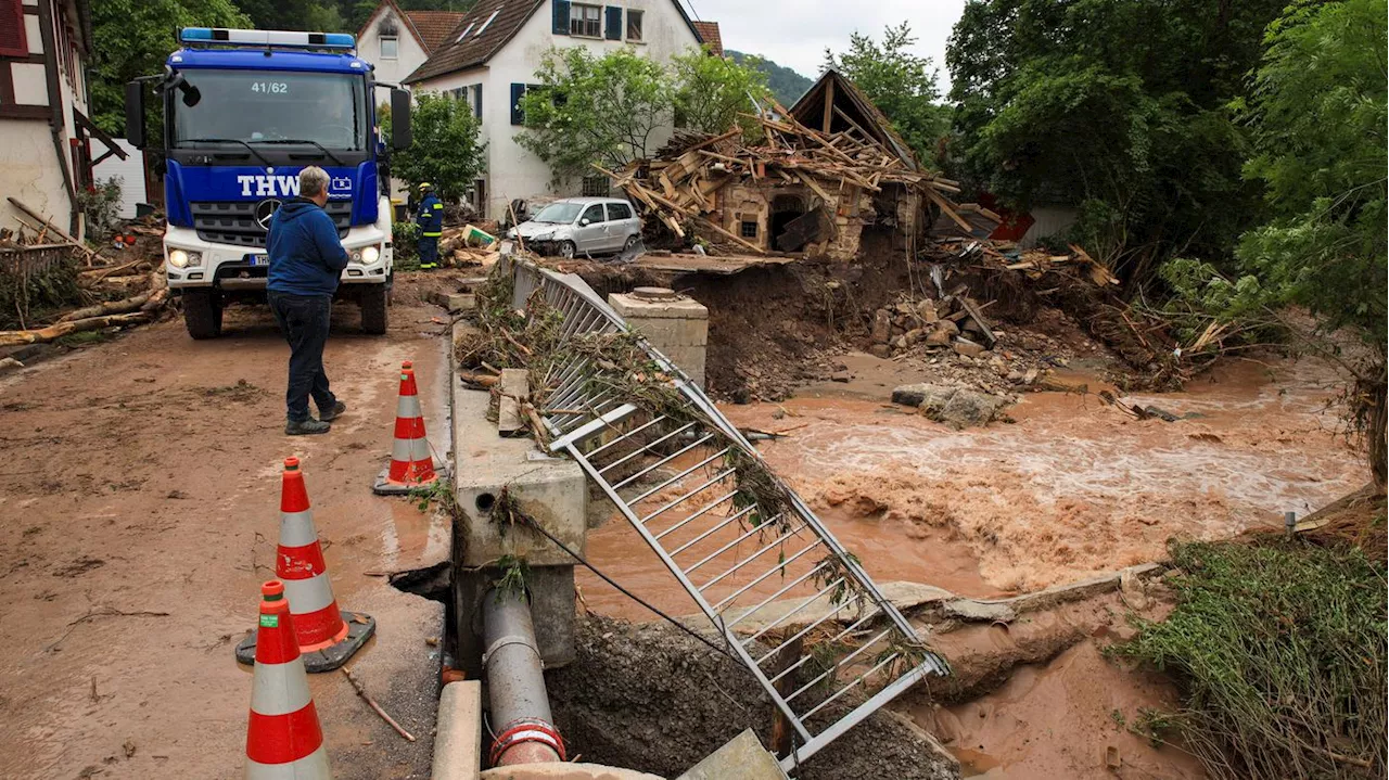 Hochwasser-Lage in Süddeutschland: Suche nach vermisstem Feuerwehrmann wurde eingestellt