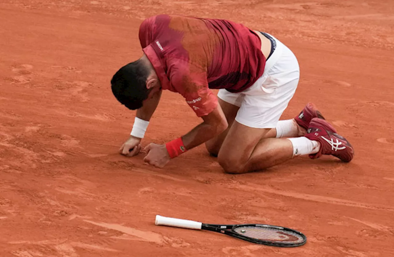 Djokovic withdraws from French Open due to knee injury