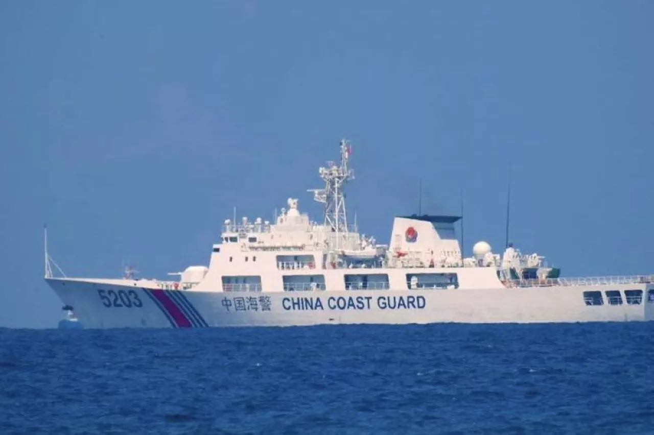 Chinese Coast Guard retrieves airdropped supplies for PH troops in Sierra Madre after inspection