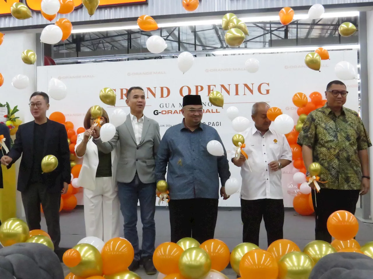 Pasar Raya G-Orange Gua Musang lonjak ekonomi penduduk