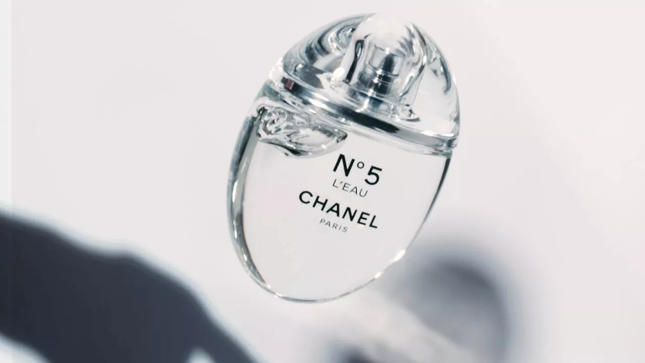 La botella del nuevo perfume Chanel No.5 L'eau Drop está inspirada en Marilyn Monroe