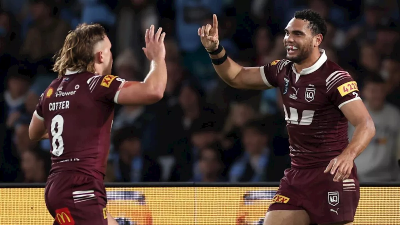 Queensland on the brink of State of Origin hat-trick after NSW disaster