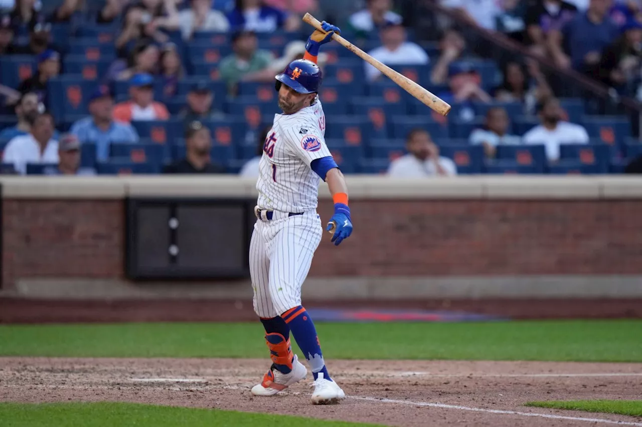 Mets' Jeff McNeil latest to be held accountable by David Stearns