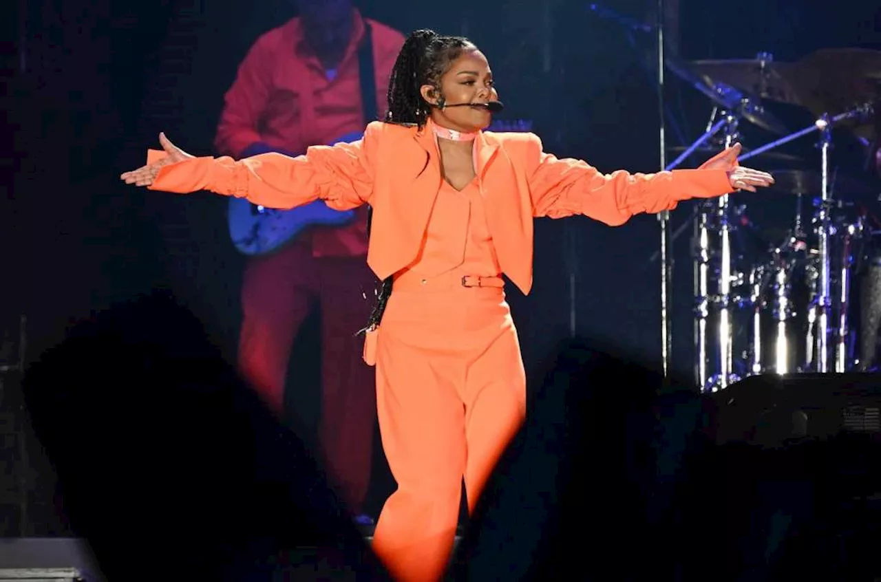 Janet Jackson Gets ‘Nasty’ While Dancing to Kendrick Lamar’s ‘Not Like Us’ on Tour: Watch