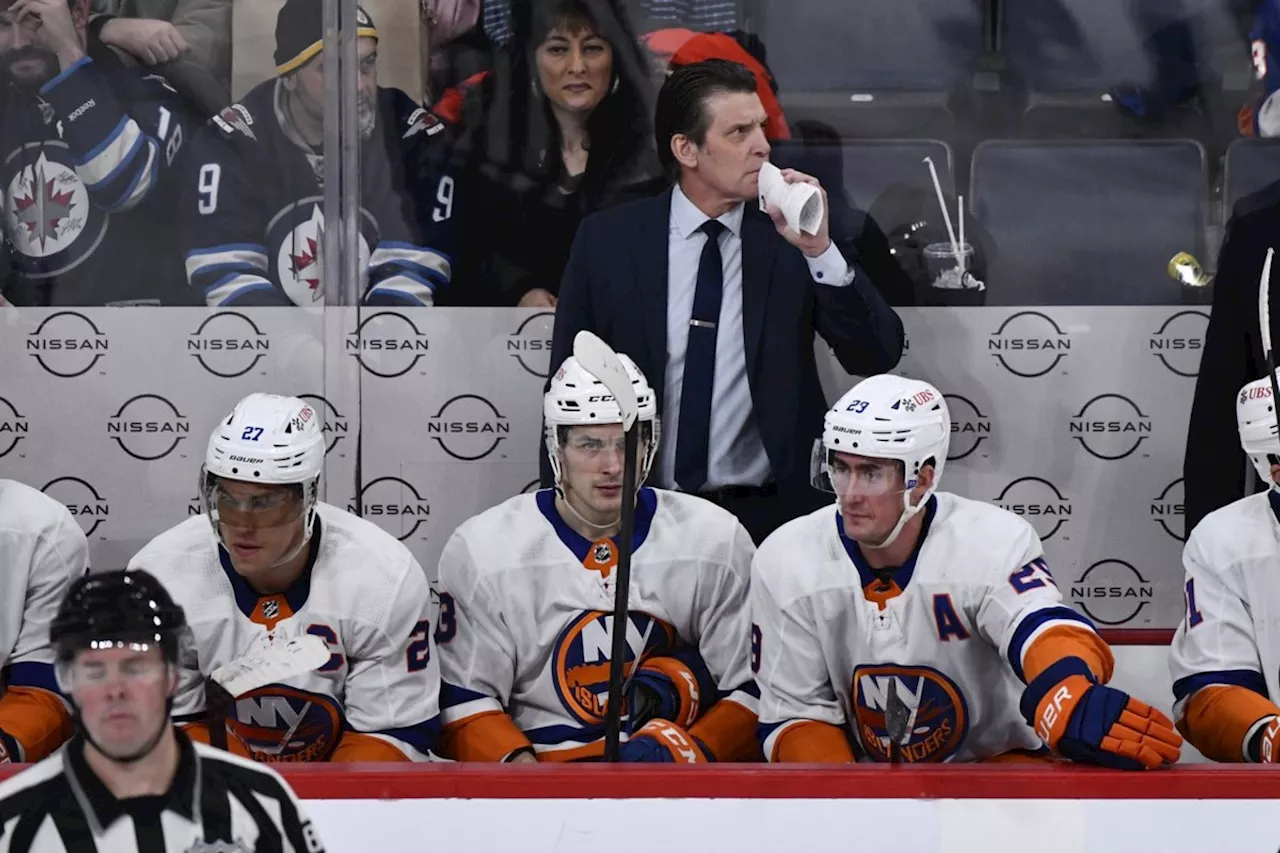 Maple Leafs add former Islanders head coach Lambert to Berube's staff