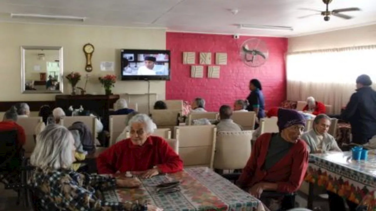 SAPS and Athlone CPF launch elderly support drive