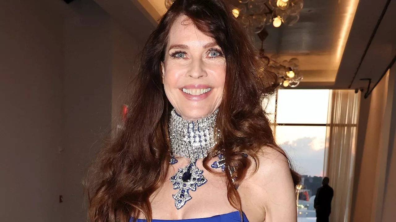 Carol Alt, 63, candidly reveals her gown was tight because she 'gained weight' but she STILL manages...