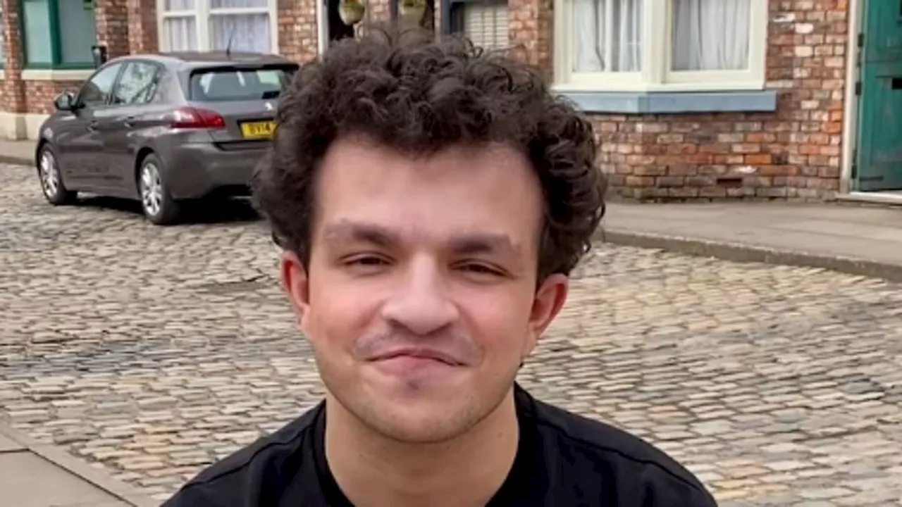 Coronation Street's Alex Bain thanks fans while bidding goodbye to soap after playing Simon Barlow...