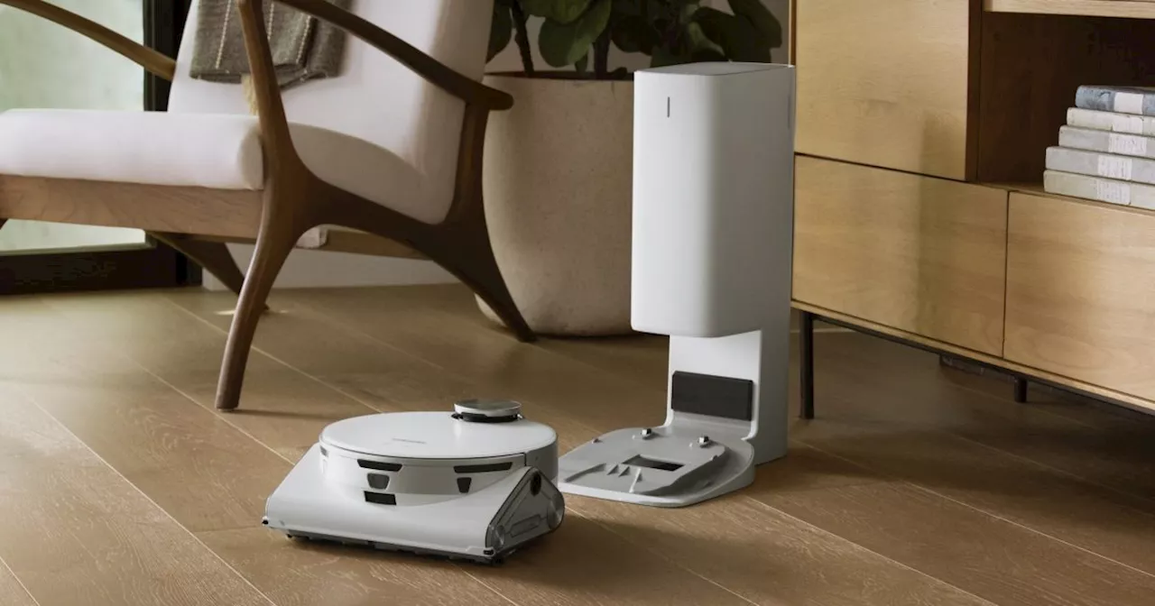 Samsung’s futuristic Jet Bot AI+ robot vacuum is $400 off