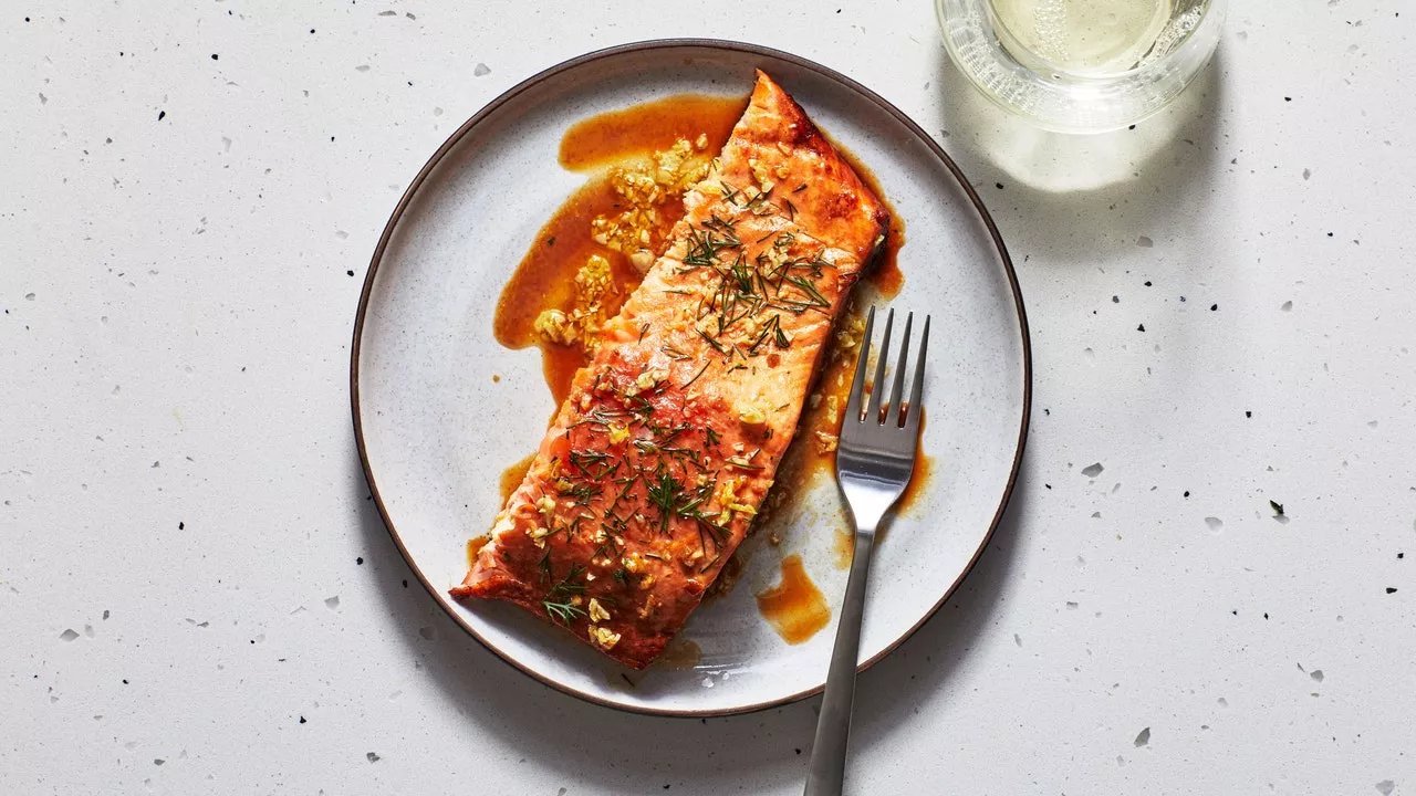 Grilled Salmon in Foil With Herby Garlic Butter