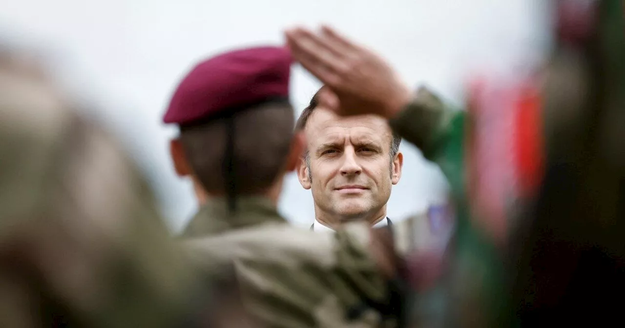 Macron alle celebrazioni del D-Day evoca l’escalation militare: “I pericoli aumentano, ma siamo…