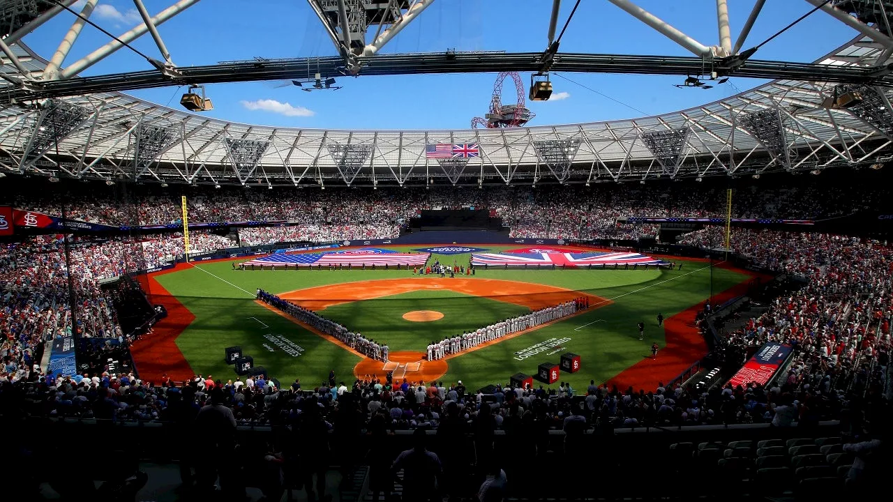 MLB London Series: Watch soccer pitch transform into baseball diamond in stunning time lapse video