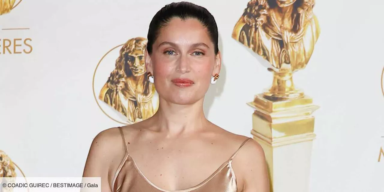 – Laetitia Casta sensuelle en trench léopard : elle est plus glamour que jamais au défilé Dior Croisi...