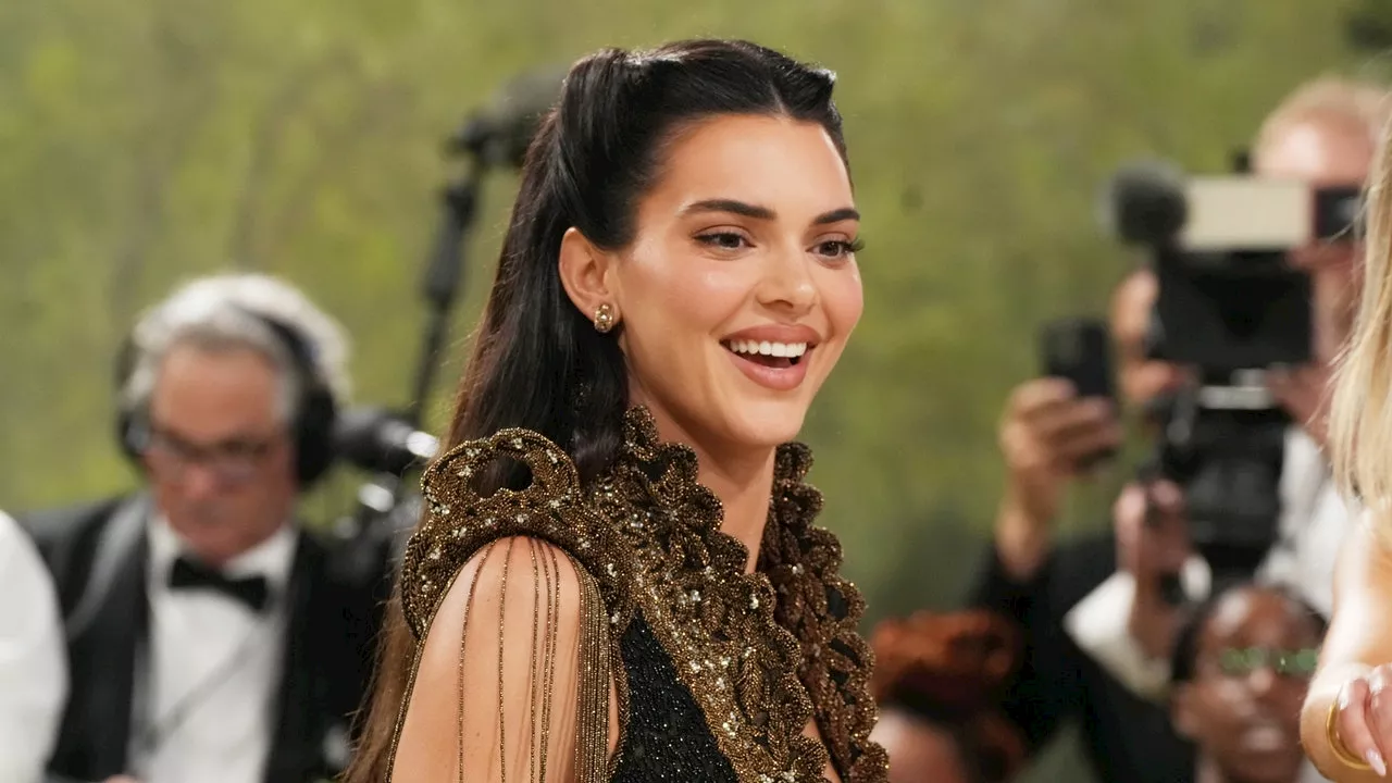 Kendall Jenner Looks Like a Chic Mermaid on a Yacht in Mallorca