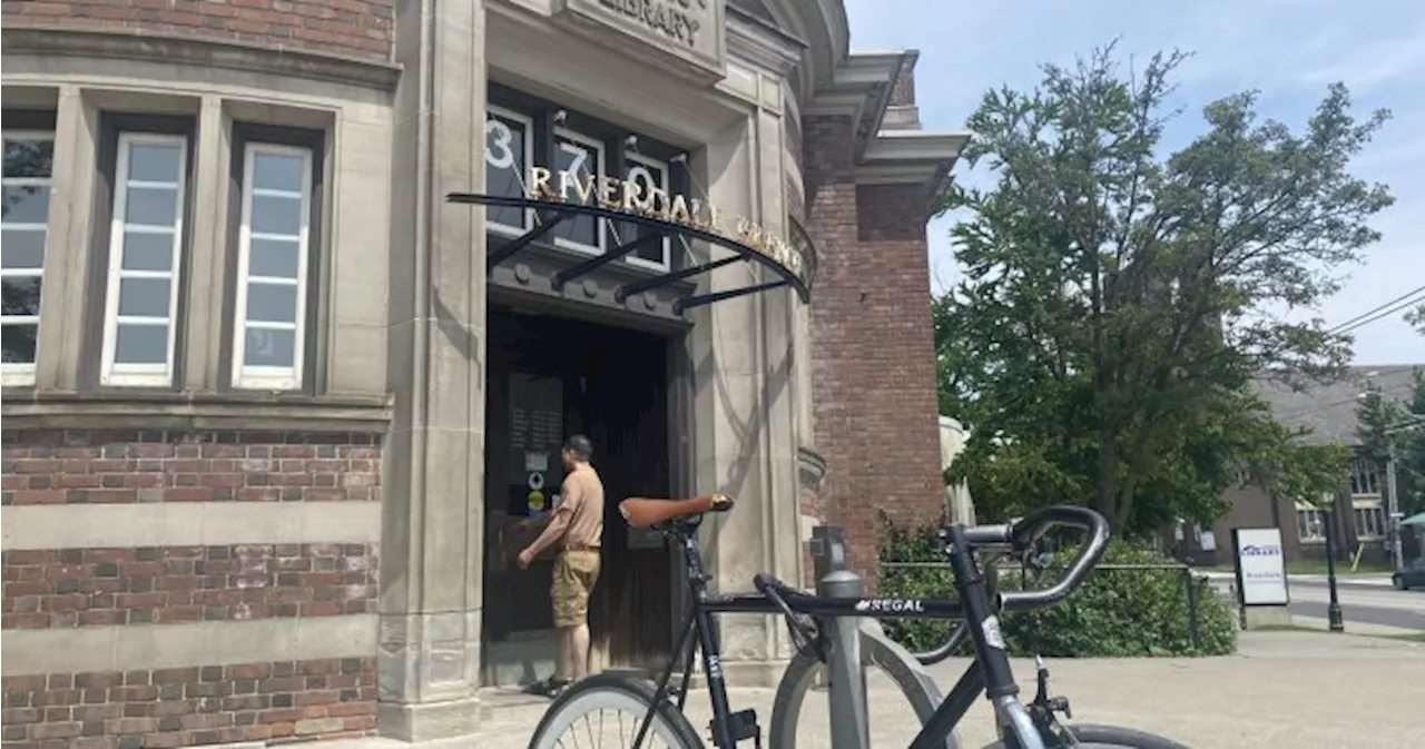 Toronto Public Library prepares for extended hours, more Sunday operations