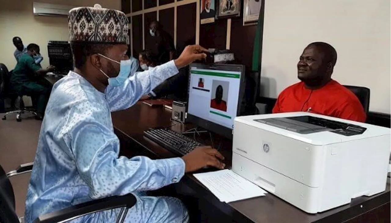 INEC extends CVR exercise, captures 120,458 new voters in Edo, Ondo