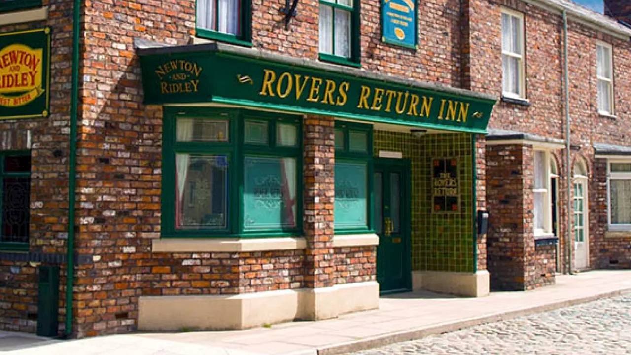 Coronation Street icon quits soap after 50 years on the cobbles