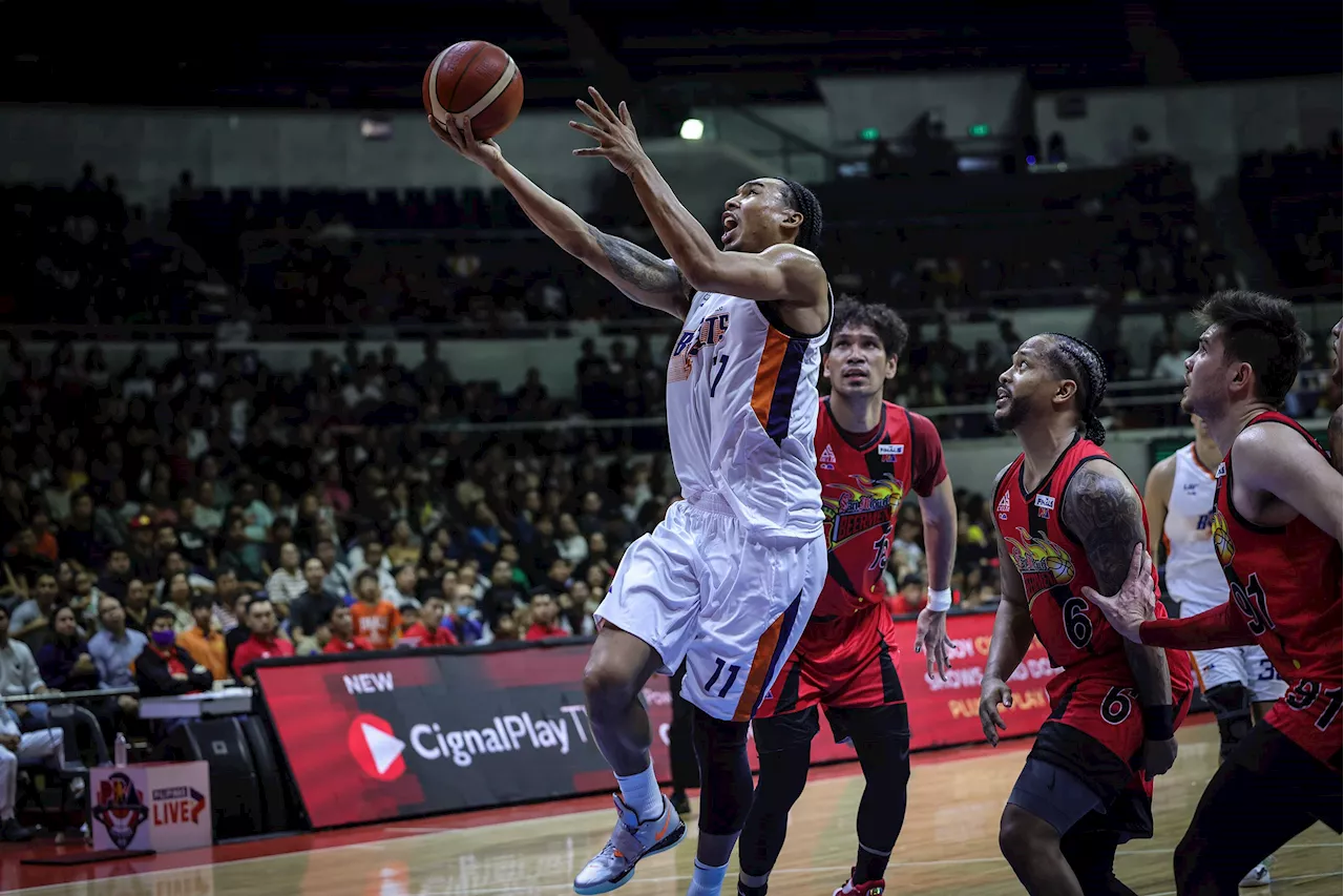 Lightning strikes twice as Meralco repeats over SMB for Game 1 win