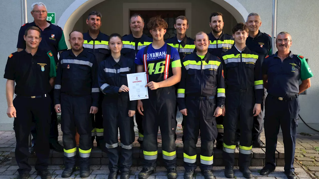 Sechs Feuerwehrleute aus Sitzenberg bei Ausbildungsprüfung erfolgreich