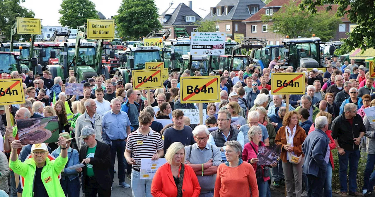 Hunderte demonstrieren im Kreis Gütersloh gegen B64n - Buhrufe gegen Bürgermeister