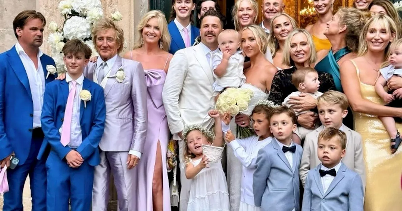 Rod Stewart poses with his 8 kids as he attends son's wedding with wife Penny