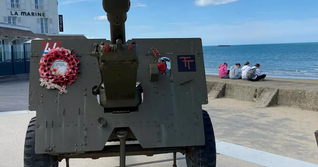 D-Day 6. Juni: Touristen machen Picknick zwischen Kanonen