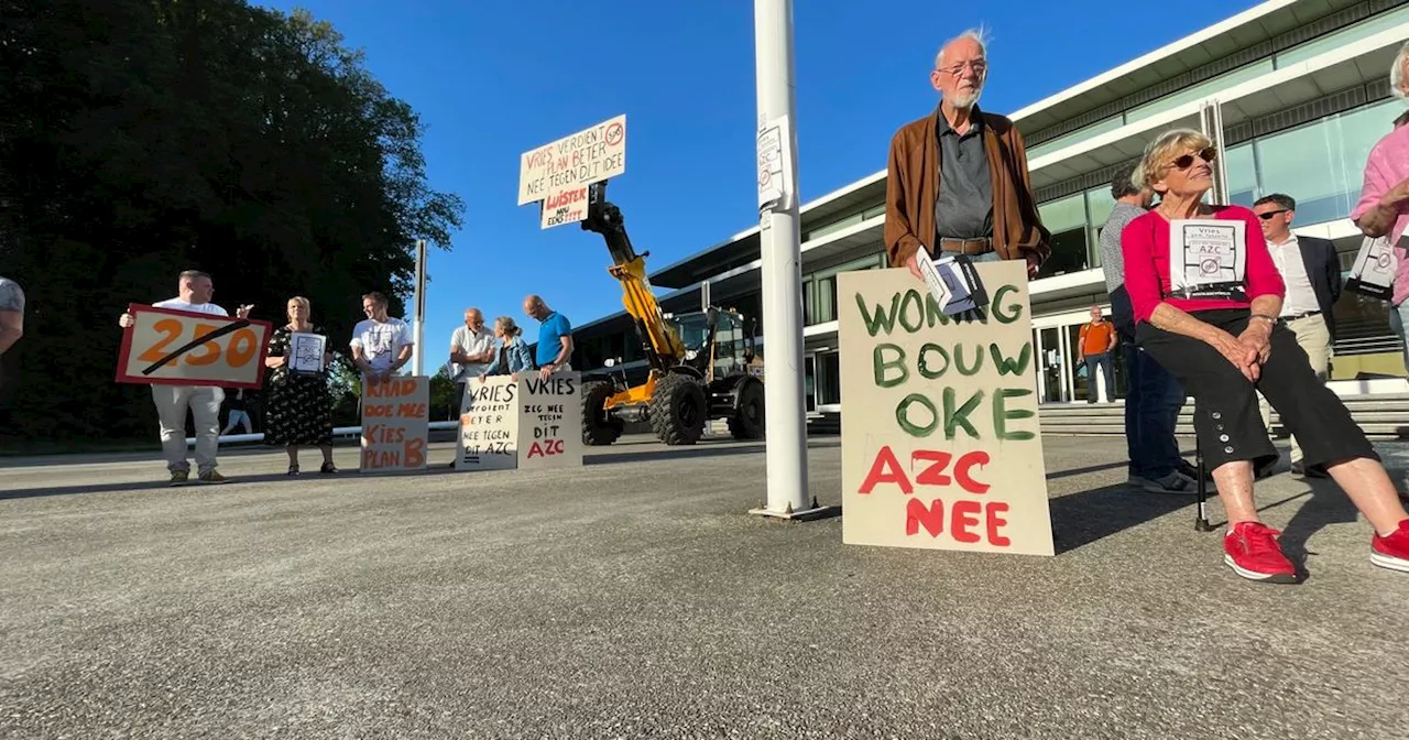 Vriezenaren niet tevreden met gewijzigde azc-plannen: 'Nog steeds niet eerlijk verspreid'