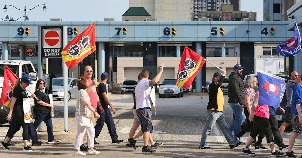 Possible Canada Border Services officers strike looms Friday