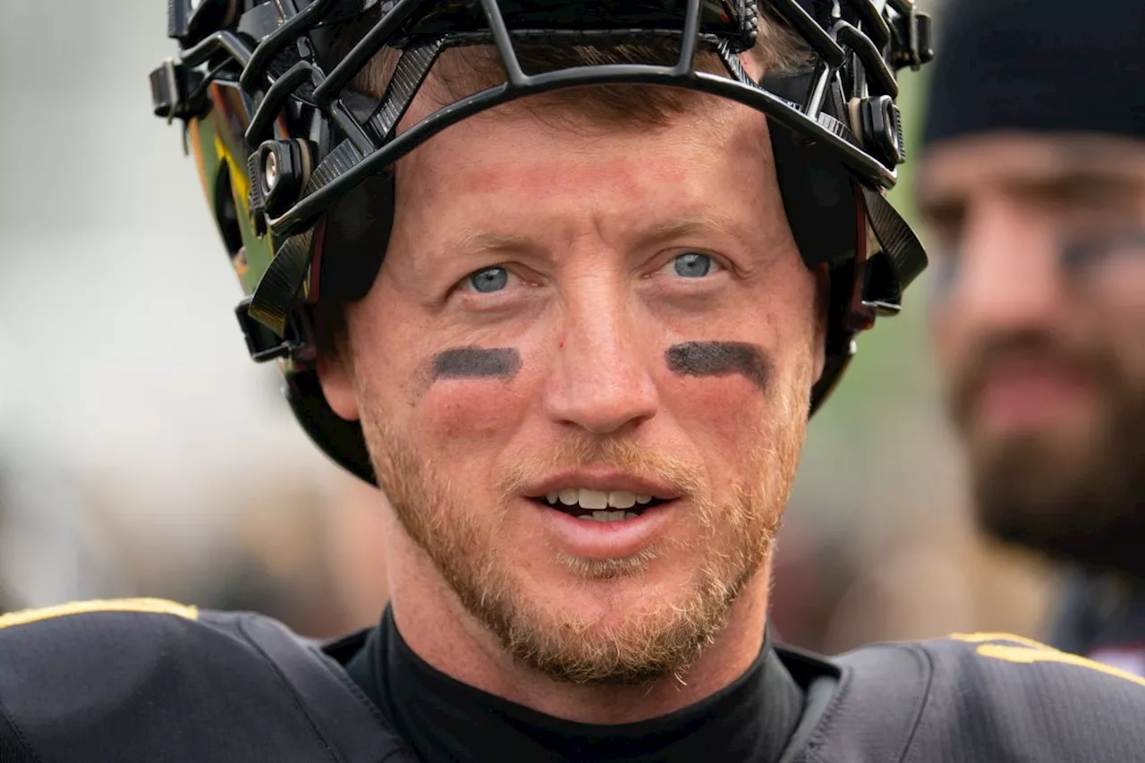 Veteran Bo Levi Mitchell returns to Calgary with Hamilton Tiger-Cats