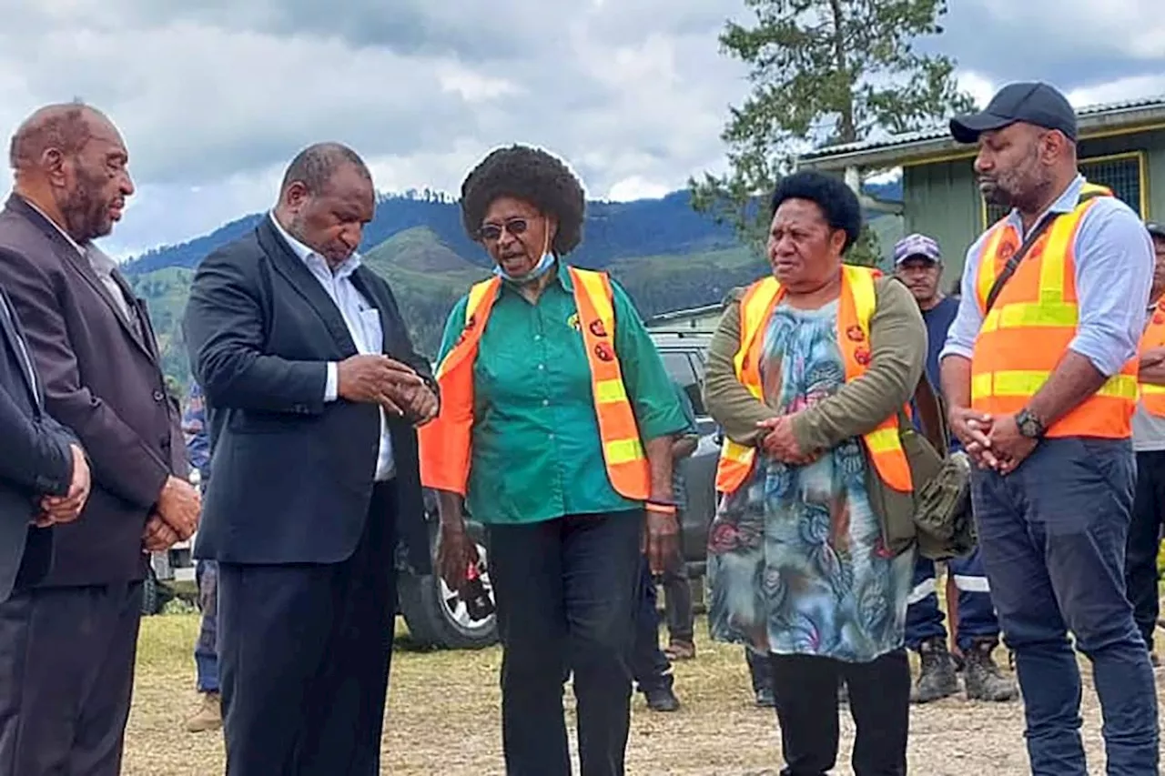 Body recovery effort 'called off' at Papua New Guinea landslide site