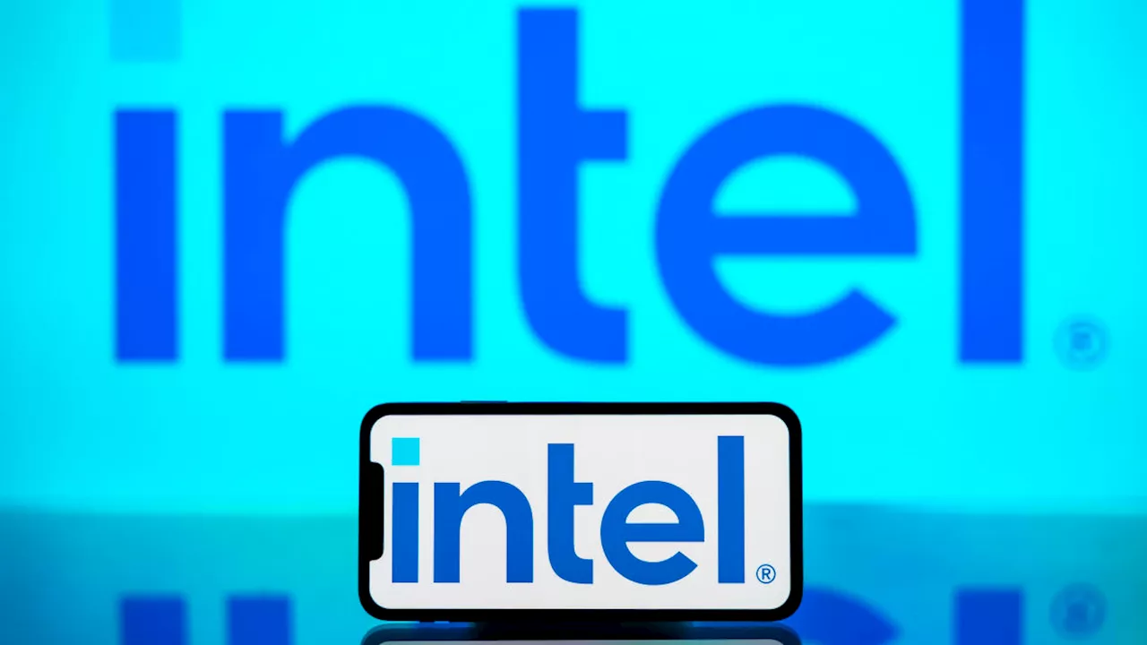 Intel scores $11B investment from Apollo for Irish chip fab