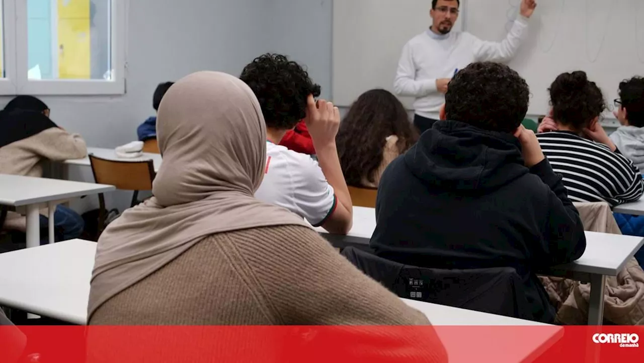 Um terço dos alunos estrangeiros chumba nas escolas portuguesas