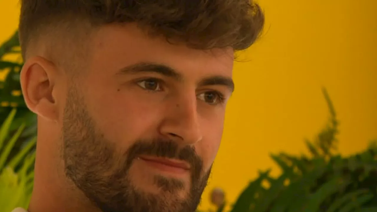 Love Island viewers are left in shock as Ciaran kisses Harriett