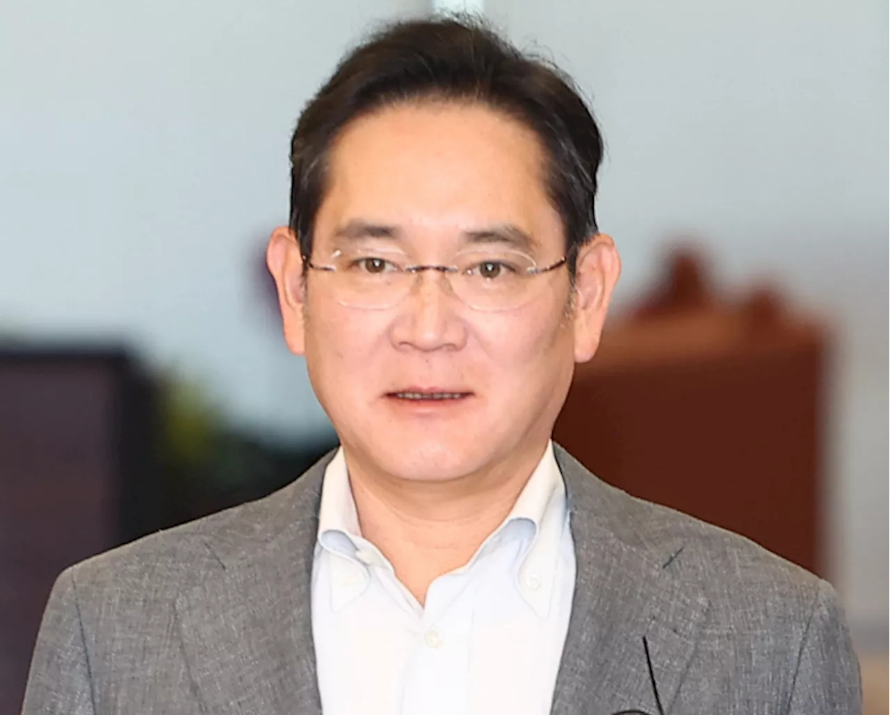 ‘위기론’ 속 미국행, 이재용 회장 답 찾는다