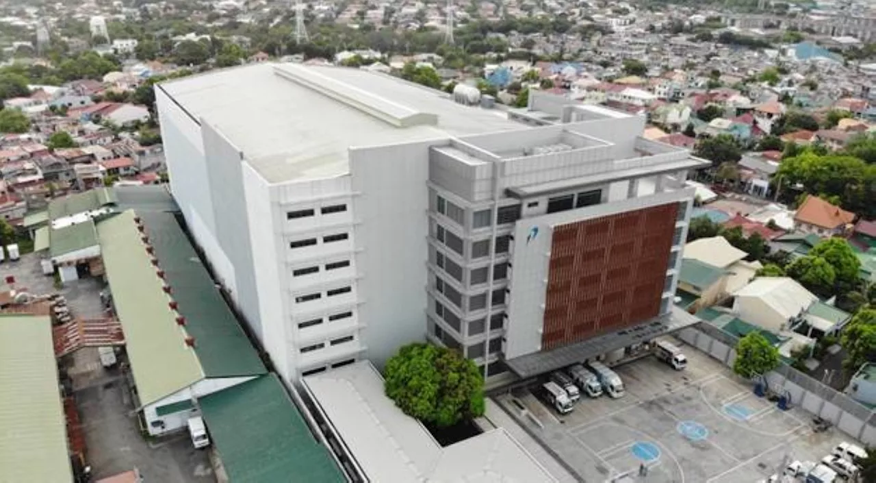 Primer Distribution Center becomes 1st Filipino-owned Green Mark-certified bldg