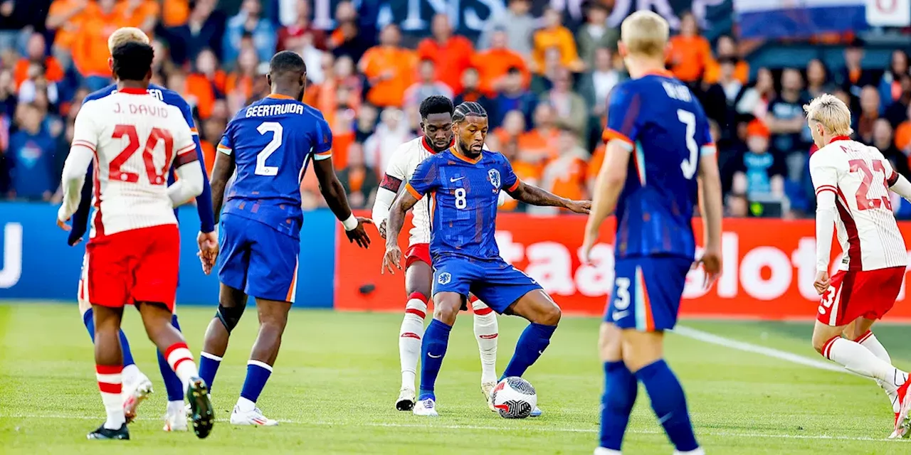 LIVE: Oranje zet aan, Wijnaldum en Brobbey dicht bij openingstreffer in De Kuip