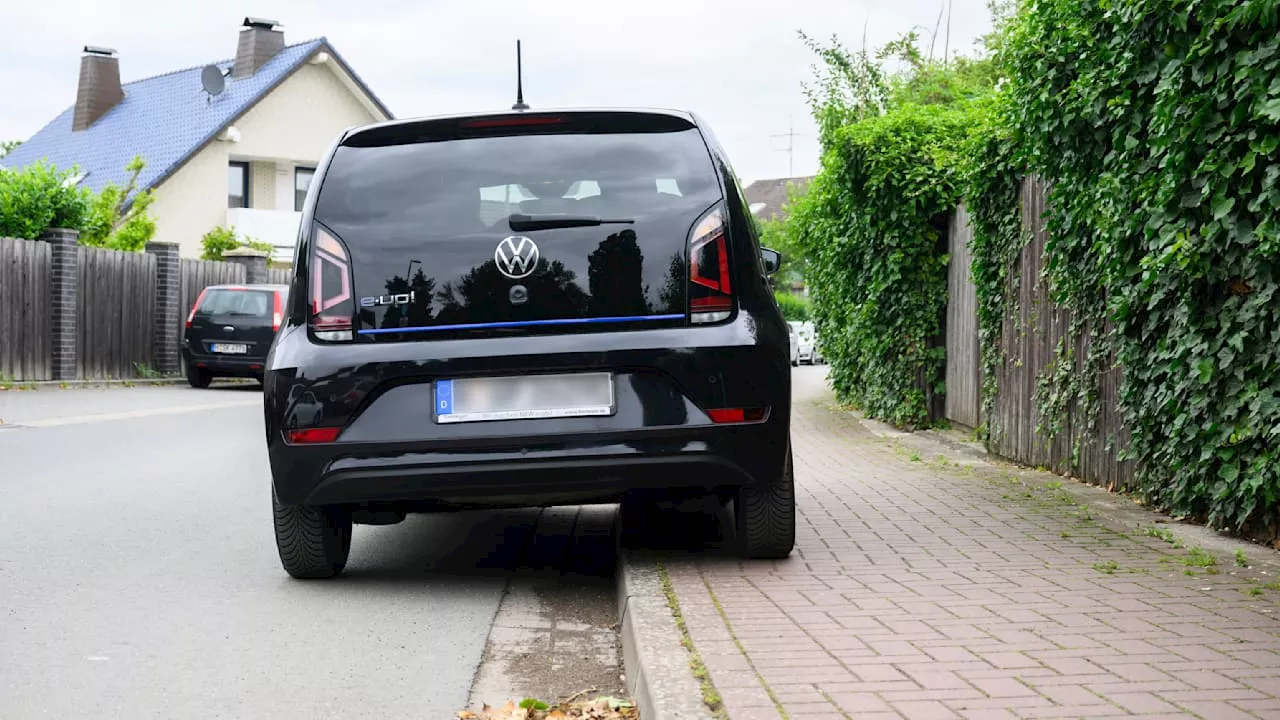 Auto parken: Neues Urteil! Jetzt droht vielen der Abschlepper