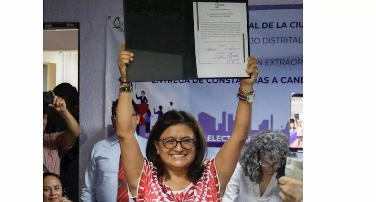 Aleida Alavez recibe constancia de mayoría que la acredita como alcaldesa electa de Iztapalapa